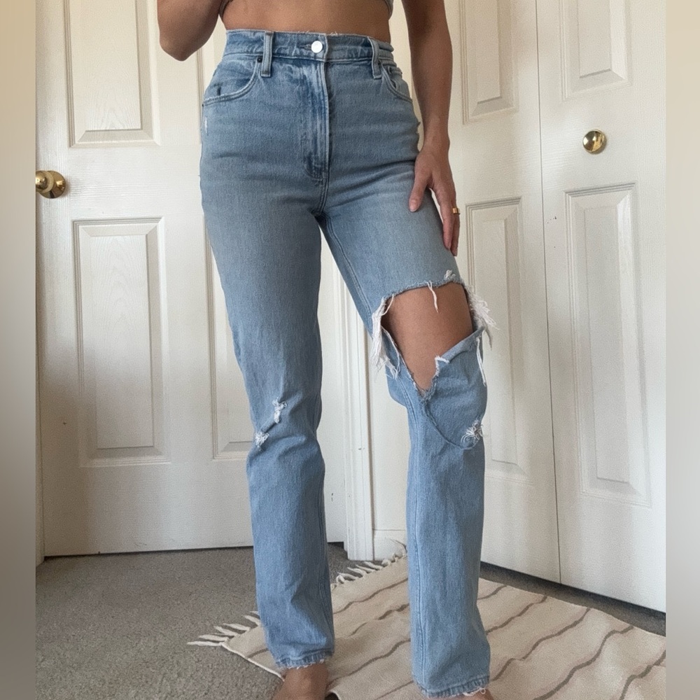 Abercrombie and fitch light wash high waisted straight leg ripped jeans US 25